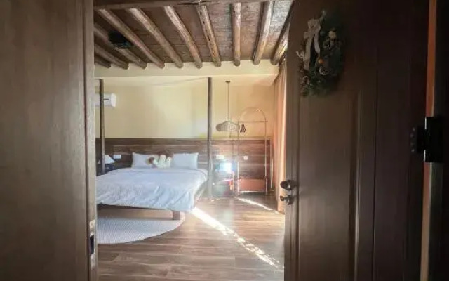 Dali Azhen and Ayue Homestay (Erhai Longkan Branch)