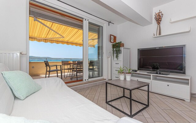 Beautiful Apartment in Brodarica With Wifi and 1 Bedrooms