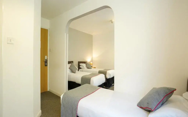 OYO Shanklin Beach Hotel
