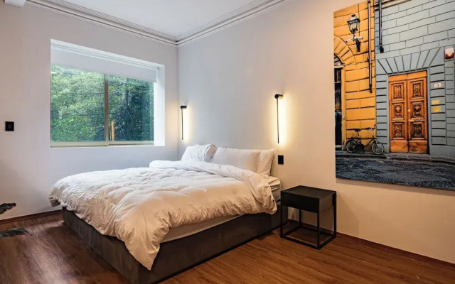 Cibeles Apartments by VH