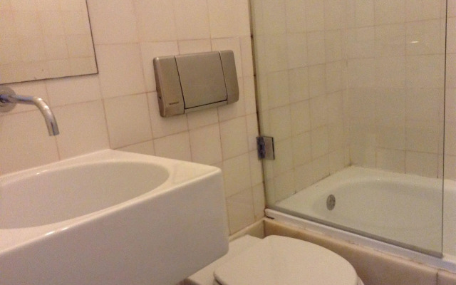 Lisbon RiverView Hostel