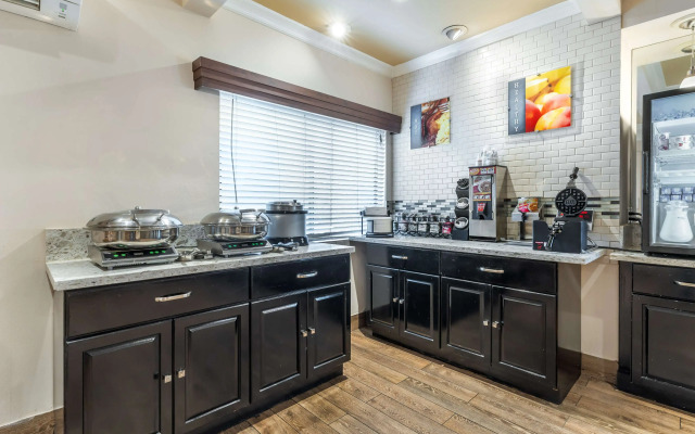 Best Western John Muir Inn