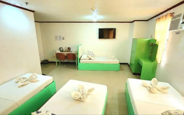 The DYNASTY COURT Hotel