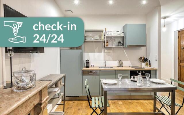 Cosy Appartement Lyon Valmy - parking