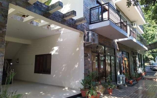 Holiday Highlights by DVM INDIA