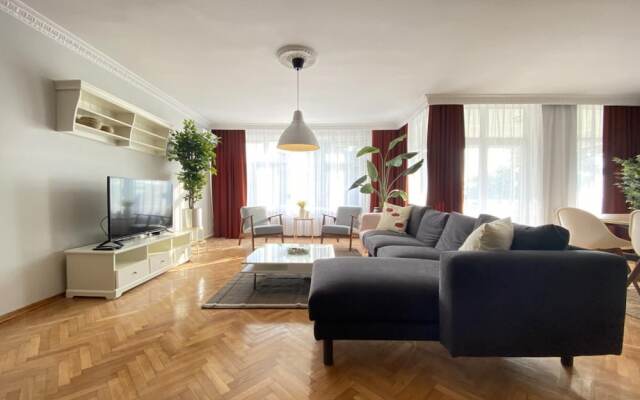 Missafir Spacious Flat Near Caddebostan Coast