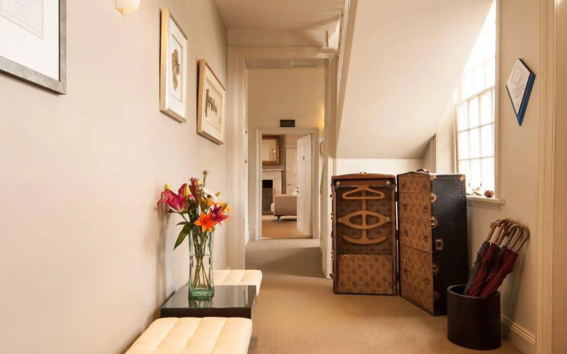 The Woodbridge Waterfront Rooms.