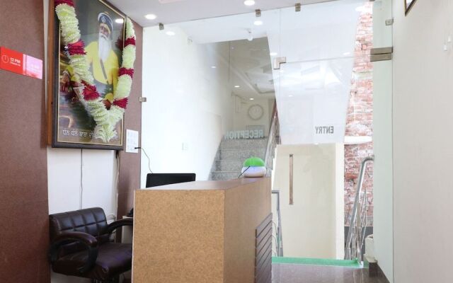 OYO 23235 Hotel Roopmahal & Restaurant