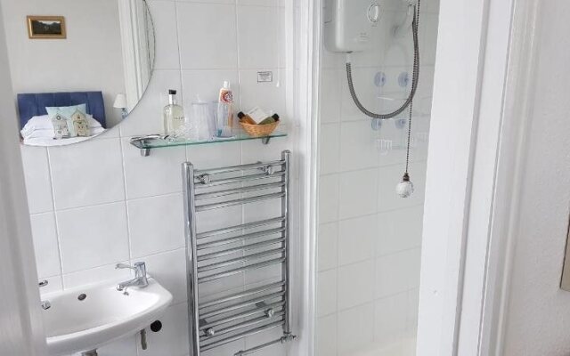 Montrose Guest House