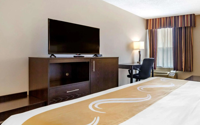 Quality Inn & Suites Escanaba North