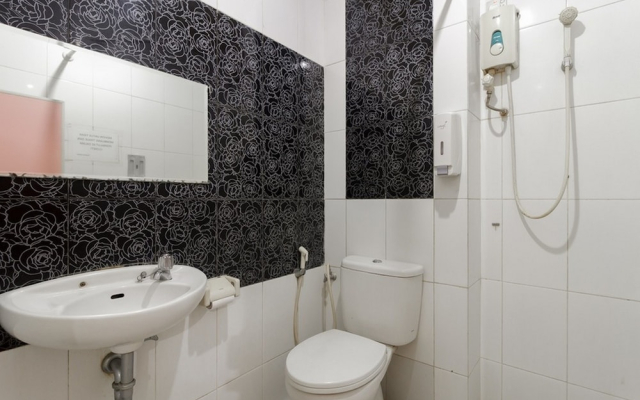 Reddoorz Near Pantai Padang