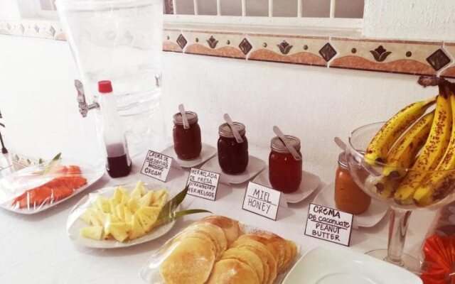 Alexandross Hostel BnB