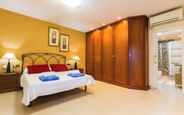 Private Pool, Garden, Barbecue and Beach Nearby