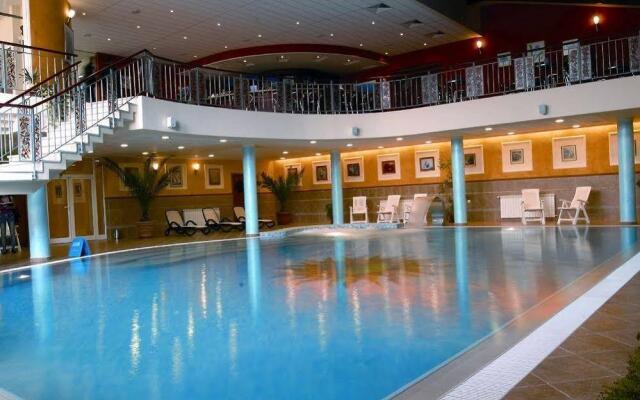 Maxi Park Hotel & Spa