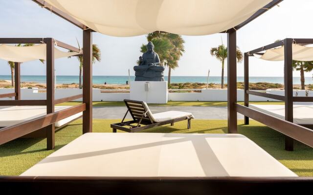 Hotel LIVVO Budha Beach