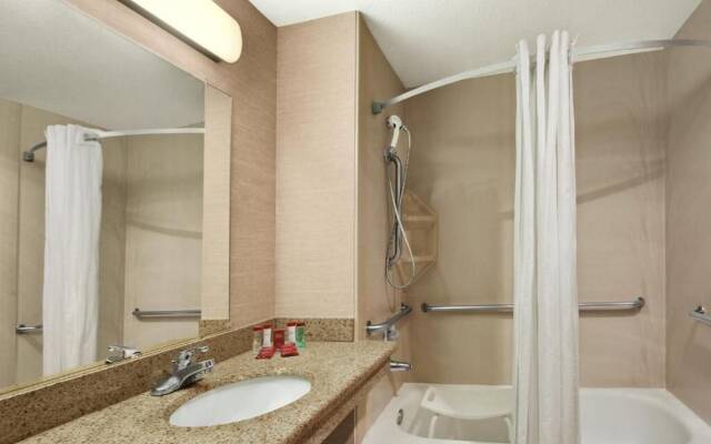 Ramada by Wyndham Tukwila Southcenter
