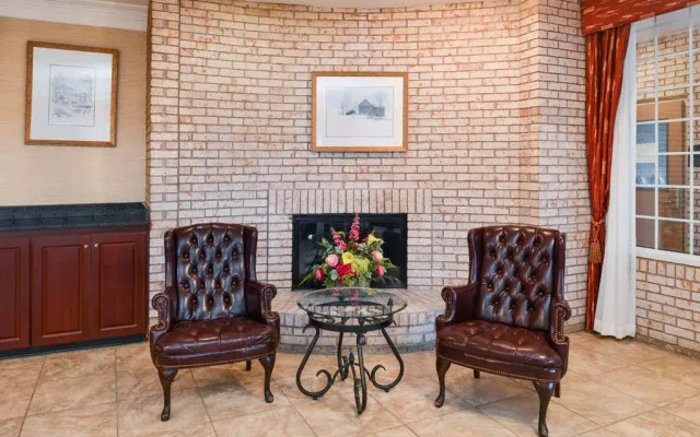 Days Inn By Wyndham Whitmore Lake