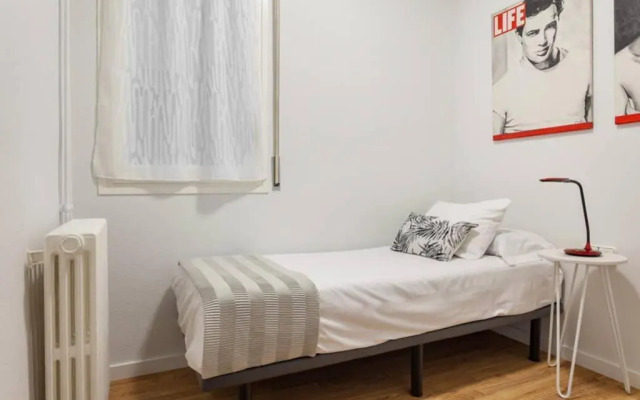 Art House Renoir Plaza Universitat Sant Antoni