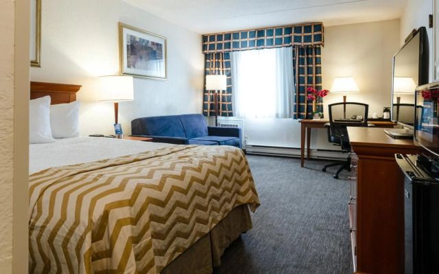 Travelodge by Wyndham Ottawa East