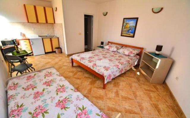 Kjara Apartments