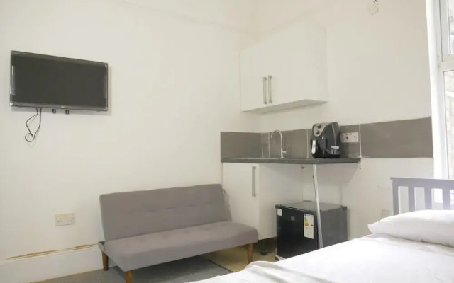 Cosy & Modern 1 Bed Studio