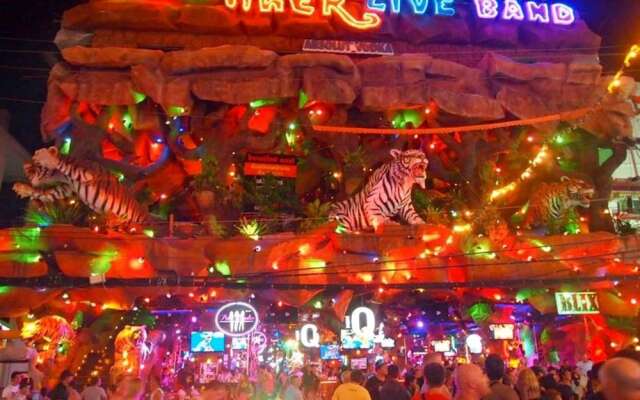 Your Dream Vacation Starts Here See Inside