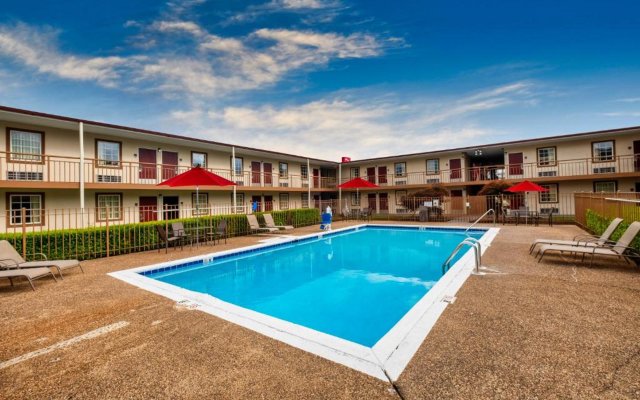 Red Roof Inn Knoxville North - Merchants Drive