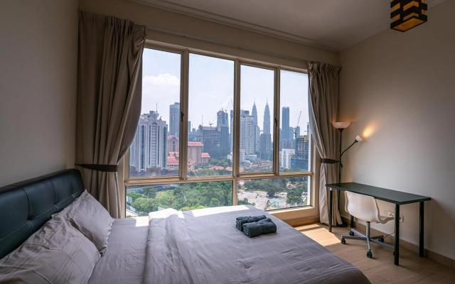 Rex Ollie @ 231 TR Suite