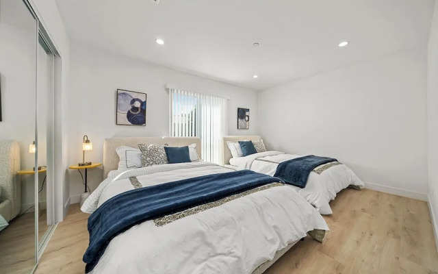 Serene Escapes Hollywood