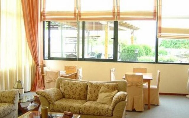 Morfeas Hotel