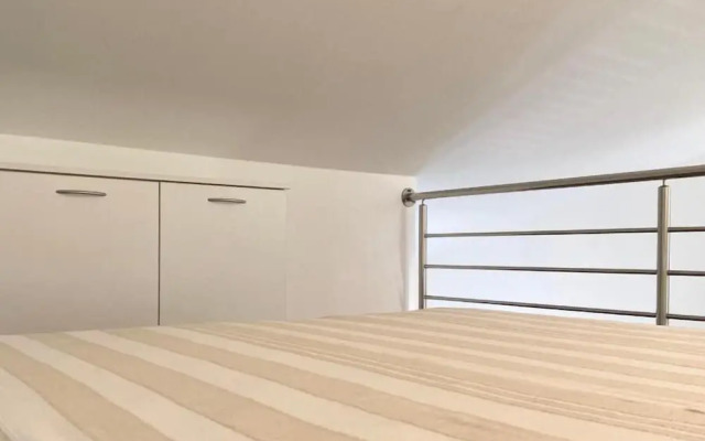 Žare - With Garden - A2