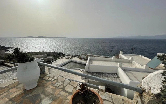 Amati Villa Cavo Dellos