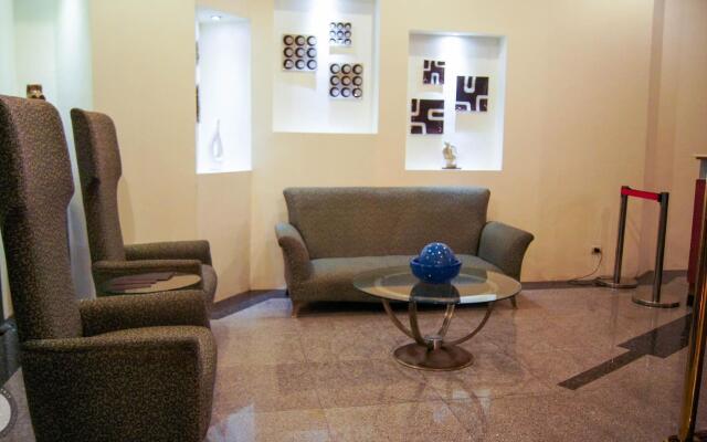 Greenhills Elan Hotel