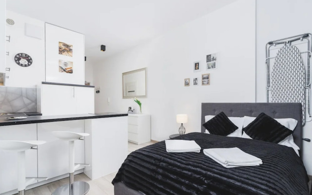 Studio Lubelska Cracow by Renters