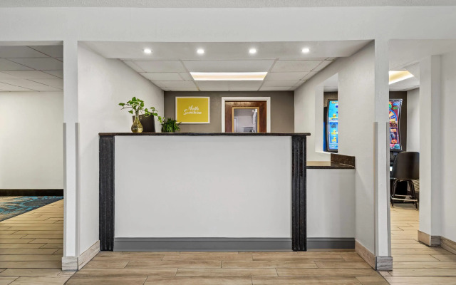 Days Inn by Wyndham Lancaster PA Dutch Country