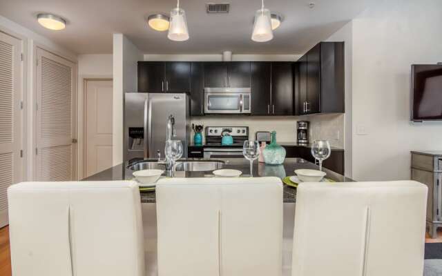 CHIC COLLECTION by NOHOTEL on 6th Street