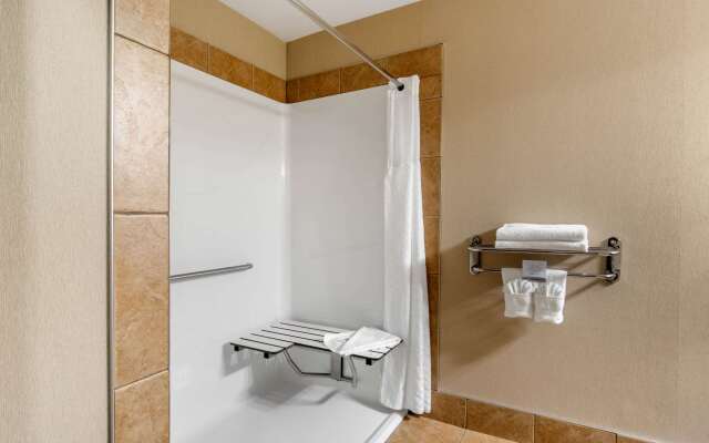 Comfort Inn & Suites