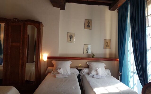 Hotel Restaurant Henri IV