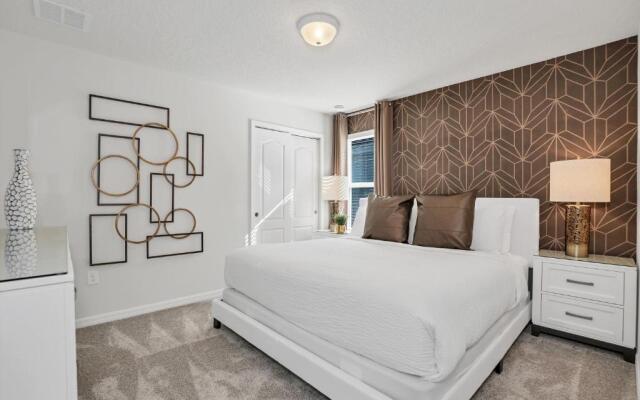 Private Pool Villa W/pool Table, On-site Waterpark