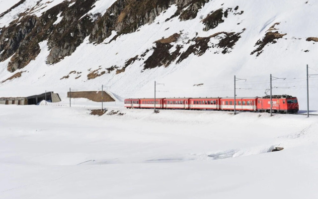 Boutique Chalet in Graubunden with Private Terrace