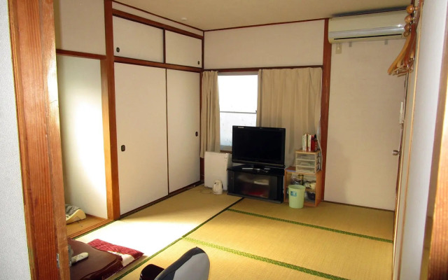 Hojo Suigun Youth Hostel