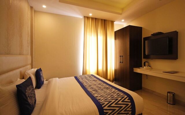 OYO 8132 Hotel Kukreja