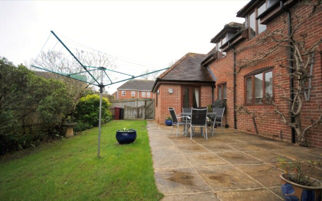 Garden Flat, 5a St Andrews Lane, Tangmere 22751