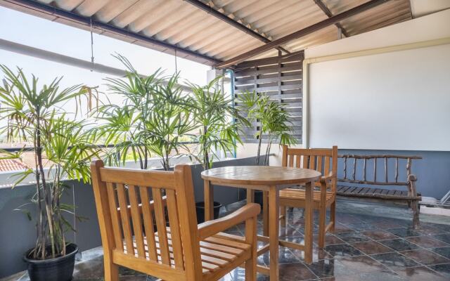OYO 736 Green Poshtel
