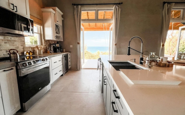 Paradise Cove 3 Bedroom Home