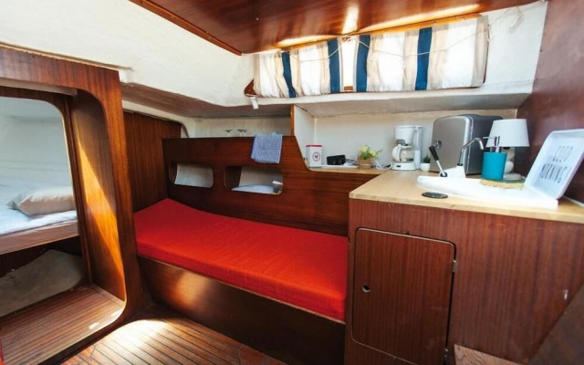 Charmant Voilier chauffé nuit insolite