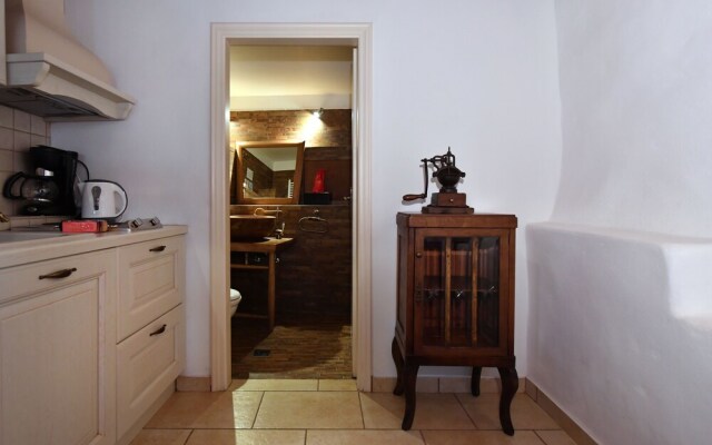 Lithos Stone Suites