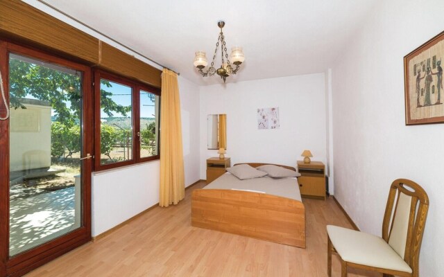 Beautiful Home in Trogir With Wifi and 3 Bedrooms