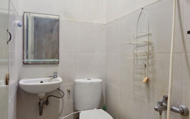 OYO 93500 Rizki Residence TOS Syariah Near PT Bank KB Bukopin Tbk