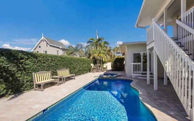 Surf Riders 4 Bedroom Home